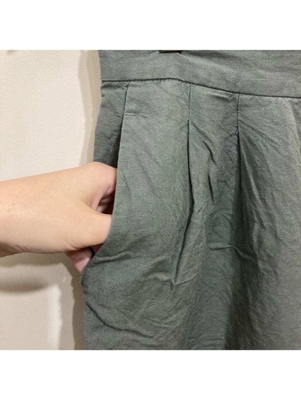 Dynamite Linen Shorts Size Small Pull-On Muted Olive Green Pockets Elastic - Picture 6 of 8
